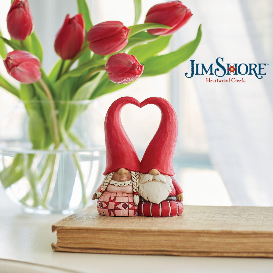 New loved-up gnomes from Heartwood Creek by Jim Shore celebrate the romance of Valentine’s Day New loved-up gnomes from Heartwood Creek by Jim Shore celebrate the romance of Valentine’s Day